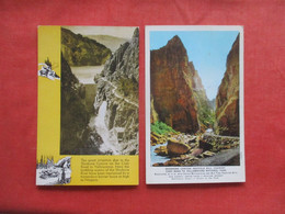 Lot Of 2 Cards. Burlington Route   Shoshone Canyon Buffalo Bill Country.  Road To Yellowstone National Park     Ref 5904 - Yellowstone