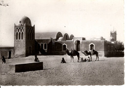 COLLECTION SAHARIENNE UN BORDJ DANS LE DESERT - Sahara Occidental