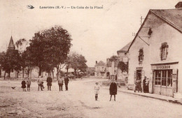 Lauriere (Hte-Vienne) -  Un Coin De La Place - CPA - Lauriere