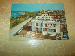 B828  Lido Di Campomarino Molise Viaggiata Pieghine Angoli - Andere & Zonder Classificatie