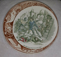 Assiette Sarreguemines Jeanne D'arc Blessée à L'attaque Des Tournelles : Orléans - Sarreguemines (FRA)