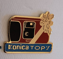 Pin's Photographie Appareil Photo Konica Top's - Photography