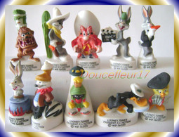 Looney Tunes Passent à L'action.. Série Complète De 10 Fèves ... Ref AFF :1-2004 ...(pan 007) - Dessins Animés