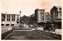 Saint Brieuc - Place Duguesclin Et Avenue Du Palais - Hôtel De La Croix Rouge - Saint-Brieuc