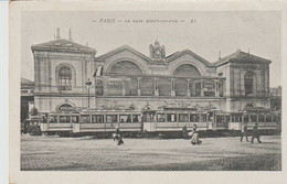 RARE . PARIS . Gare Montparnasse + Nombreux Tramways Dont " Bastille -Gare Montparnasse" - Transport Urbain En Surface