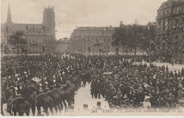 Militaria. PARIS. L' Arrivée D'un Souverain étranger ( Nombreux Cavaliers Du Régiment De La Garde Républicaine ) - Regiments