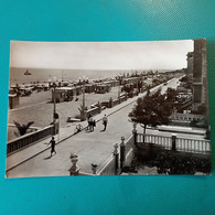 Cartolina Porto S. Giorgio - Spiaggia E Lungomare Centrale. Viaggiata 1954 - Fermo