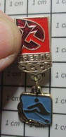 URSS23 Pas Pin's MAIS BROCHE OU BADGE / Origine RUSSIE / URSS Comme Une Médaille AVIRON - Roeisport