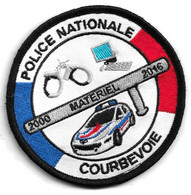 Écusson Police Nationale Courbevoie Matériel 2000-2016 - Police & Gendarmerie