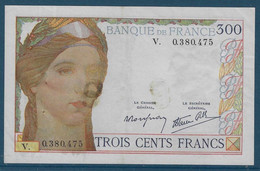 300 Francs Cérès - Fayette 29.03 (1939) - 2 Trous D'épingle Et Taché Au Recto Sinon Très Beau - 300 F 1938-1939