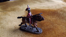 Figurines Delprado Cavalier En Plomb De La Bataille D'Austerlitz.   COS 88. - Tin Soldiers