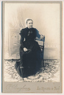 Photographie Ancienne Grand Format Portrait Femme Costume Et Coiffe Vendée Photographe Dugleux La Roche Sur Yon - Personas Anónimos