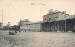 CPA - Belgique - Spa - La Gare - Edit. C. Debrus - Phototypie Marcovici - Animé - Charette - Spa