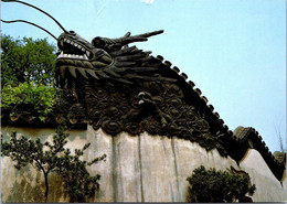 (1 Oø 20) China - Yuyuan Garden Dragon Wall - China