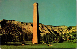 North Dakota Badlands Remains Of A Beef Packing Plant The Chimney - Altri & Non Classificati