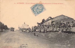 CPA - FRANCE - 63 - NEBOUZAT - Col De La Moreno - Groupe De Paysan Partant à La Coupe Des Sapins - Genés Labbé éditeur - Autres & Non Classés