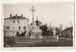 CPA France 43 - Montfaucon En Velay - Monument Uax Morts De La Guerre 1914 18  : Achat Immédiat - Montfaucon En Velay