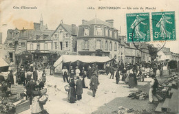 MANCHE  PONTORSON  Un Coin Du Marché - Pontorson