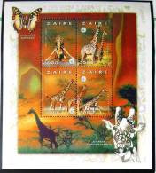 ZAIRE Girafes, Girafe, Giraffe, Jirafa, Scoutisme, Papillons. Bloc émis En 1997. ** MNH DENTELE - Giraffen