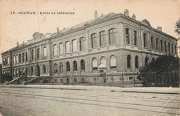 SUISSE - S08474 - Genève - Ecole De Médecine - En L'état - L1 - Genève