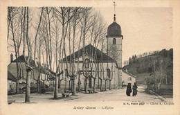 Arlay * Rue Et Vue Sur L'église Du Village - Autres & Non Classés