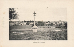 Roche Sur Vannon * Vue Sur Le Village * Calvaire - Autres & Non Classés