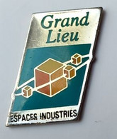 F527 Pin's Espaces Industries Aéronautique Et Espace Space à Saint Aignan De Grand Lieu Loire Atlantique Achat Immédiat - Space