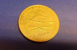 RARE JETON TOURISTIQUE De 1996 LE PUY DE DOME (dpt 63) Au Pays Des Volcans Et Des Lacs MÉDAILLE  MONNAIE DE PARIS MDP - Sin Fecha