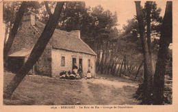 Bénodet - Le Bois De Pin - Groupe De Dentellières - Couturières Coiffe - Bénodet