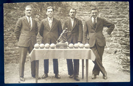 Cpa Carte Photo Joueur De Boules Avec Leur Trophée   LANR20 - Juegos