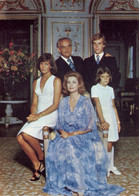 MONACO FAMILLE PRINCIERE GRACE RAINIER ALBERT CAROLINE STEPHANIE LOT 3 CARTES TIMBRE 19 AVRIL 1956 - Collezioni & Lotti