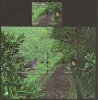 MADEIRA - EUROPA 2011 -TEMA ANUAL  " BOSQUES".-  SERIE De 1 V. + HOJITA BLOQUE -  DENTADO  (PERFORATED) - 2011