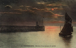 Dunkerque - Entrée D'une Barque De Pêche - Dunkerque