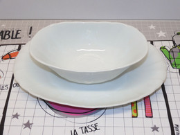 *JOLIE SAUCIERE PORCELAINE BLANCHE LIMOGES B & C COLLECTION DECO TABLE    E - Limoges (FRA)