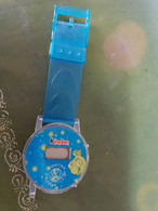 MONTRE KINDER POUR PIECE? - Moderne Uhren