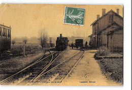 CPA 60 Guiscard La Gare Et Le Train Tramway - Guiscard