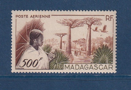 ⭐ Madagascar - Poste Aérienne - YT N° 73 * - Neuf Avec Charnière ⭐ - Luftpost