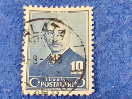 TÜRKİYE.-1940-50-  10K  İNSCRİPTİON : TÜRKİYE  CUMHURİYETİ  CRESCENTS  AND STAR  DAMGALI - Gebruikt