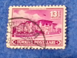 TÜRKİYE.-1940-50-  13.50K  İNSCRİPTİON : TÜRKİYE  CUMHURİYETİ  CRESCENTS  AND STAR  DAMGALI - Gebruikt