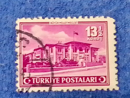 TÜRKİYE.-1940-50-  13.50K  İNSCRİPTİON : TÜRKİYE  CUMHURİYETİ  CRESCENTS  AND STAR  DAMGALI - Used Stamps