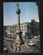 Cpm 9737498 Réunion St Denis Le Monument Aux Morts Et L'ancienne Mairie , Citroen Dyane , Renault 4l - Saint Denis