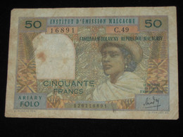 MADAGASCAR  - Cinquante 50 Francs - Institut D'émission Malgache  **** EN ACHAT IMMEDIAT **** - Madagascar