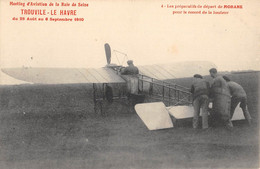 CPA 14 MEETING AVIATION BAIE DE SEINE TROUVILLE LE HAVRE 1910 LES PREPRATIFS DE MORANE - Trouville