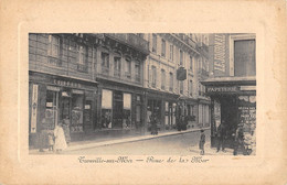 CPA 14 TROUVILLE SUR MER RUE DE LA MER - Trouville