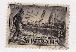 2296) Australia Perf 11.5 Faint Crease On Back - Usados