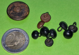 Lot 10 Anciens BOUTONS - Diamètre Environ 6 à 22 Mm - Vêtement Armée Militaire Guerre Soldat Vers 1914 Ou 1940 ? - Boutons