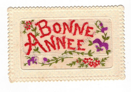 Carte Brodée Avec Bonne Année Petite Carte Mignonnette Fleur Flower Fiore 花 Cpa Ecrite Au Dos En TB.Etat - Bestickt