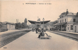 MONTGERON - Intérieur De La Gare - Montgeron