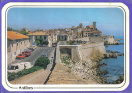 Carte Postale 06. Antibes  Les Remparts    Très Beau Plan - Antibes