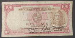 Uruguay – Billete Banknote De 100 Pesos Moneda Nacional – Ley De 1939 – Serie D - Uruguay